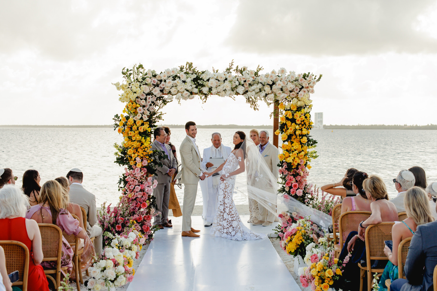 Beautiful Jewish wedding ceremony at Nizuc Resort and Spa Cancun