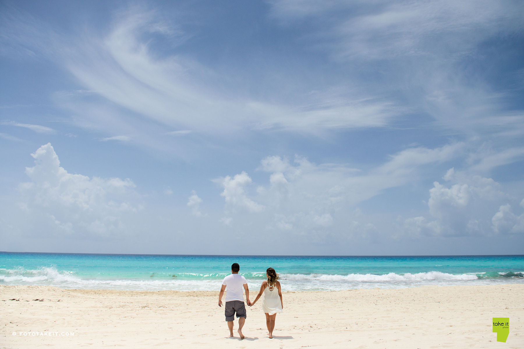 beach maternity photography