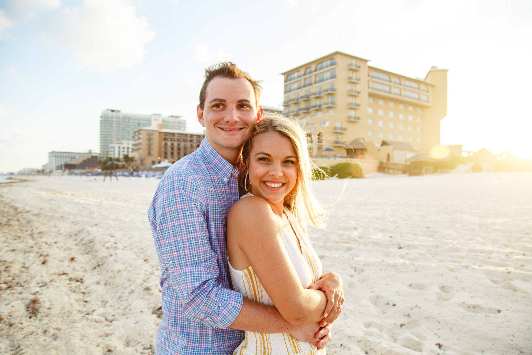 newly engaged photo session in Cancun