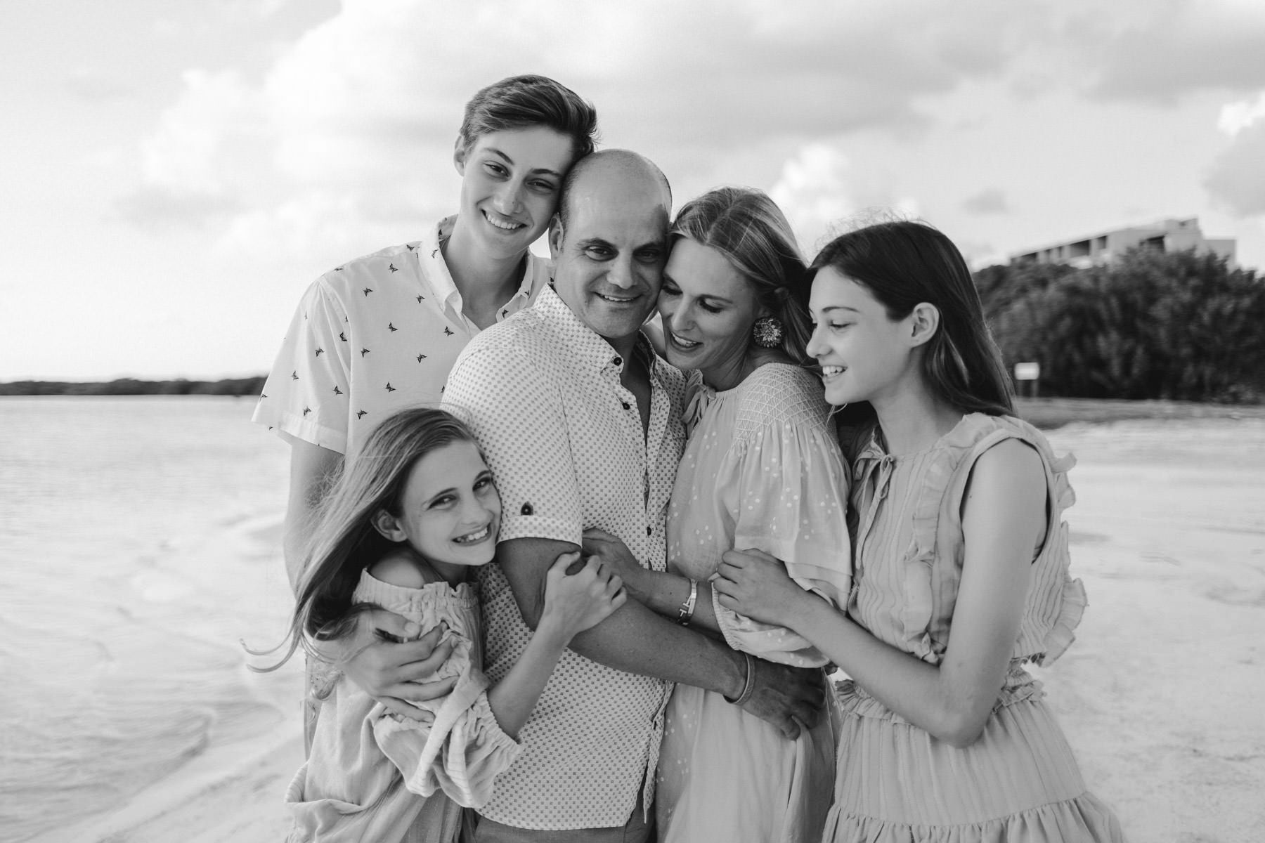 professional family photography at Nizuc resort, Cancun. Take it Photo Lifestyle. 