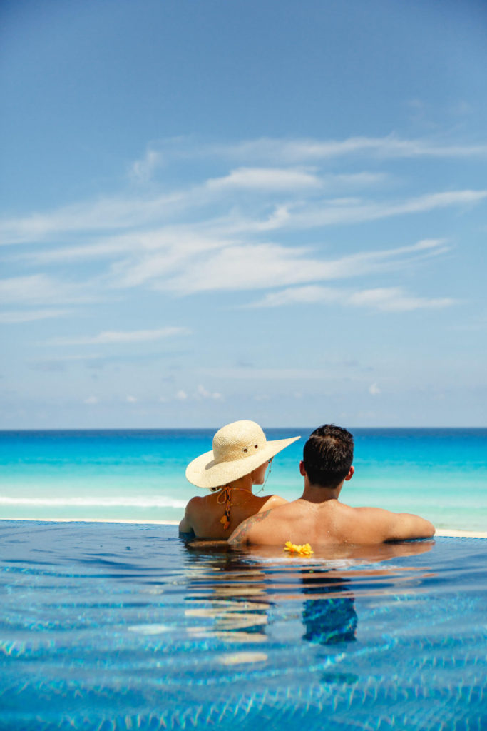 cancun hotel social media shooting