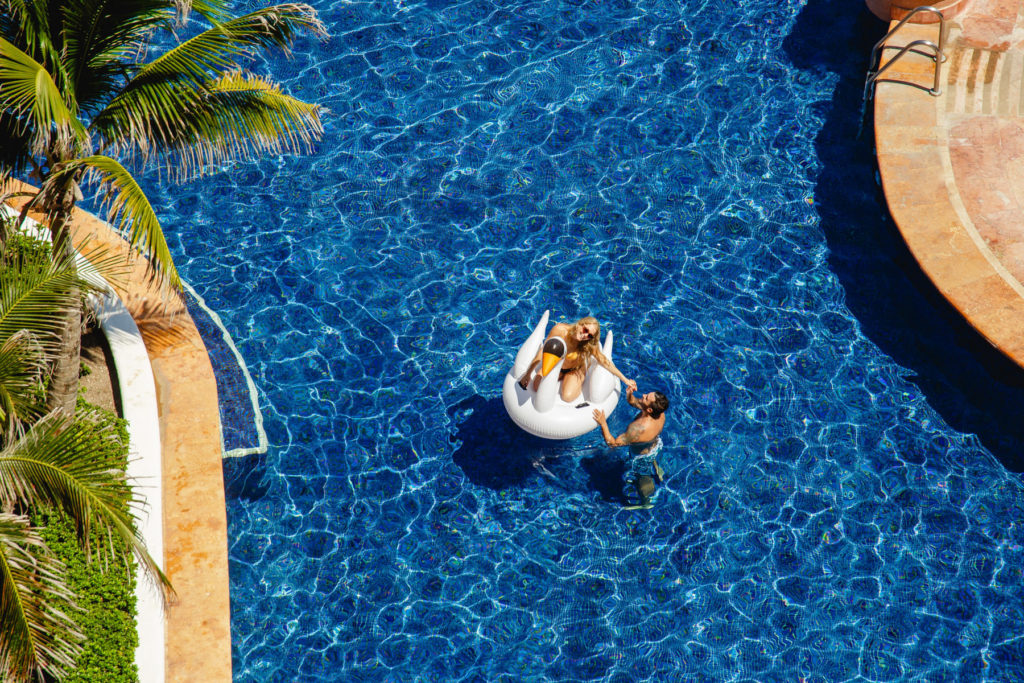 cancun hotel content creation